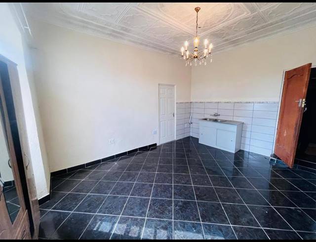 4 BEDROOM HOUSE FOR SALE IN ROSETTENVILLE